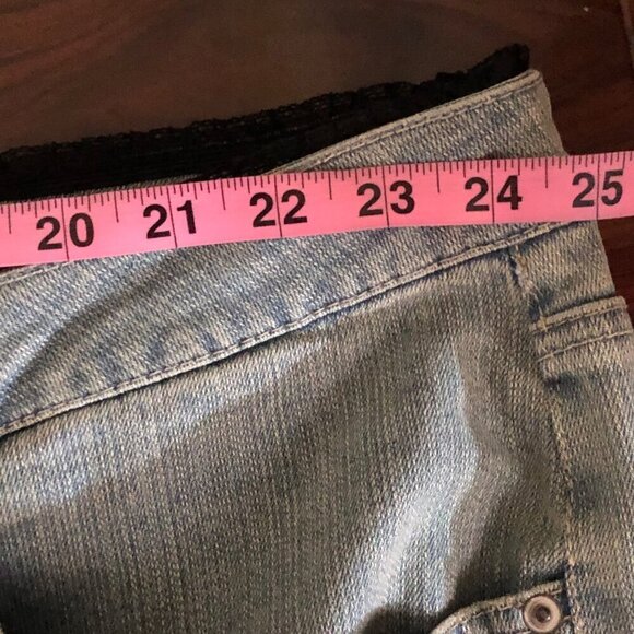 Woman's Plus Size L.A. Blues Deluxe Jeans With Black Lace Embellishment Size 26 - Picture 5 of 15